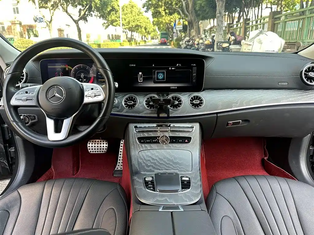 Mercedes-Benz CLS 2020 CLS 300 Dynamic фото 4