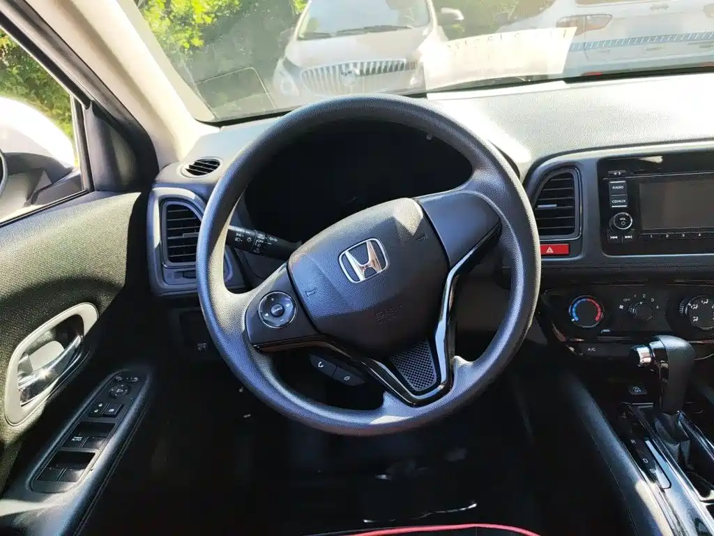 Photo 6 - Honda Vezel