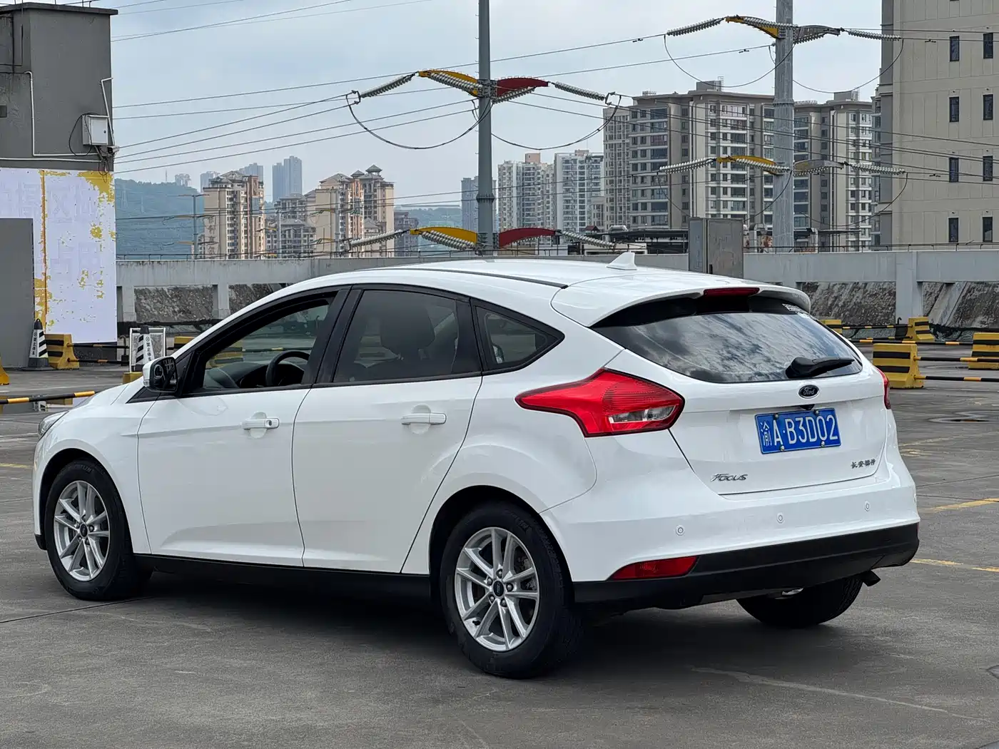 FORD FOX