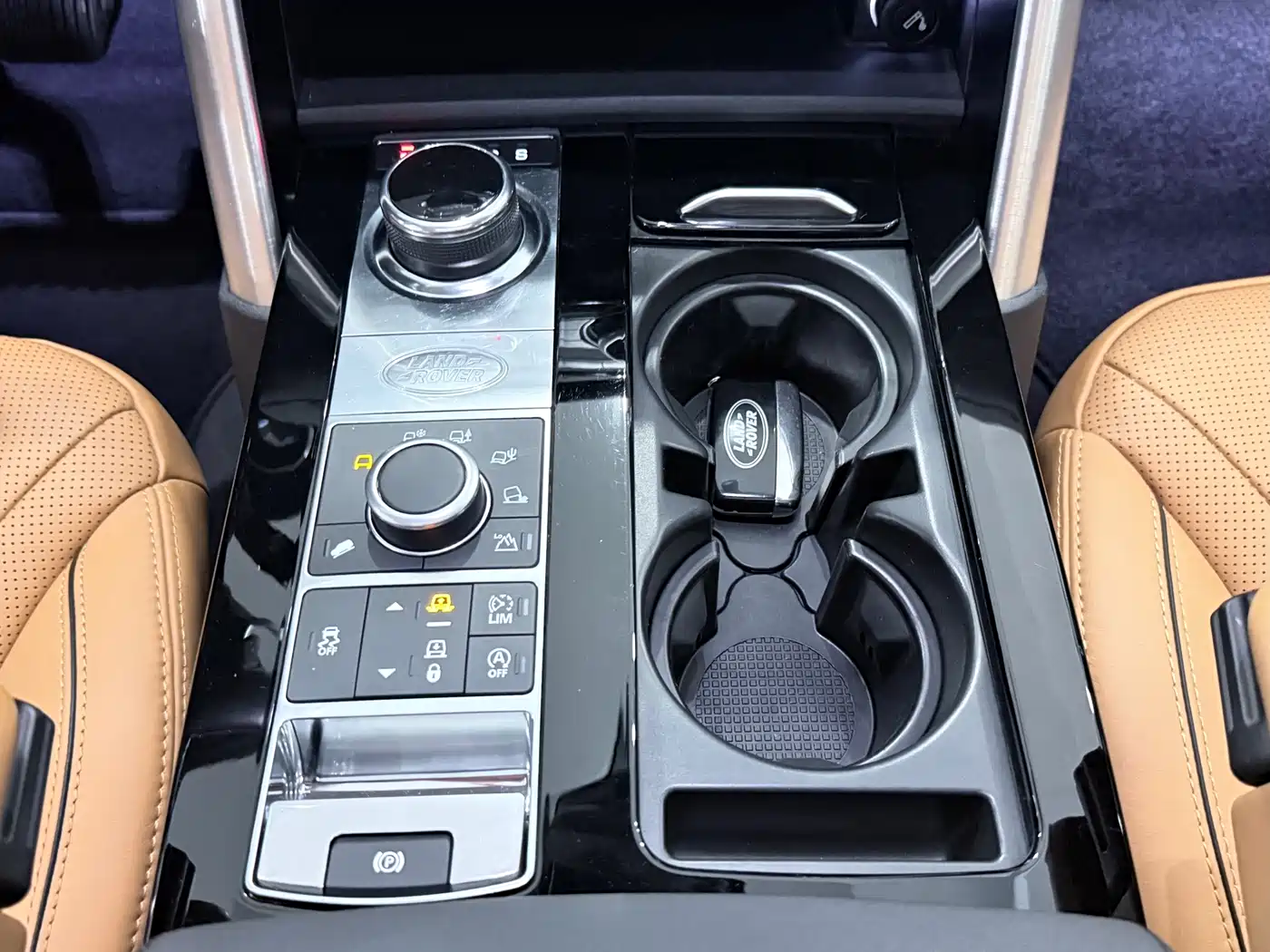Land Rover Discovery 2017 3.0 SC V6 HSE фото 9