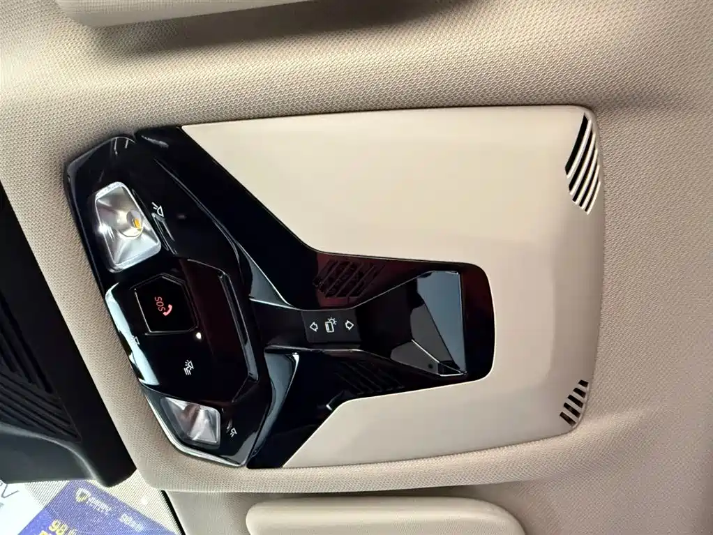 BMW X1 2023 sDrive20Li X Design Package фото 22