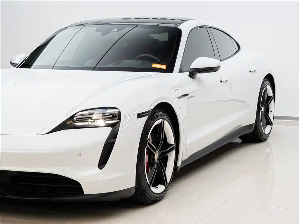 Porsche Taycan 2022 Facelift Taycan фото 7