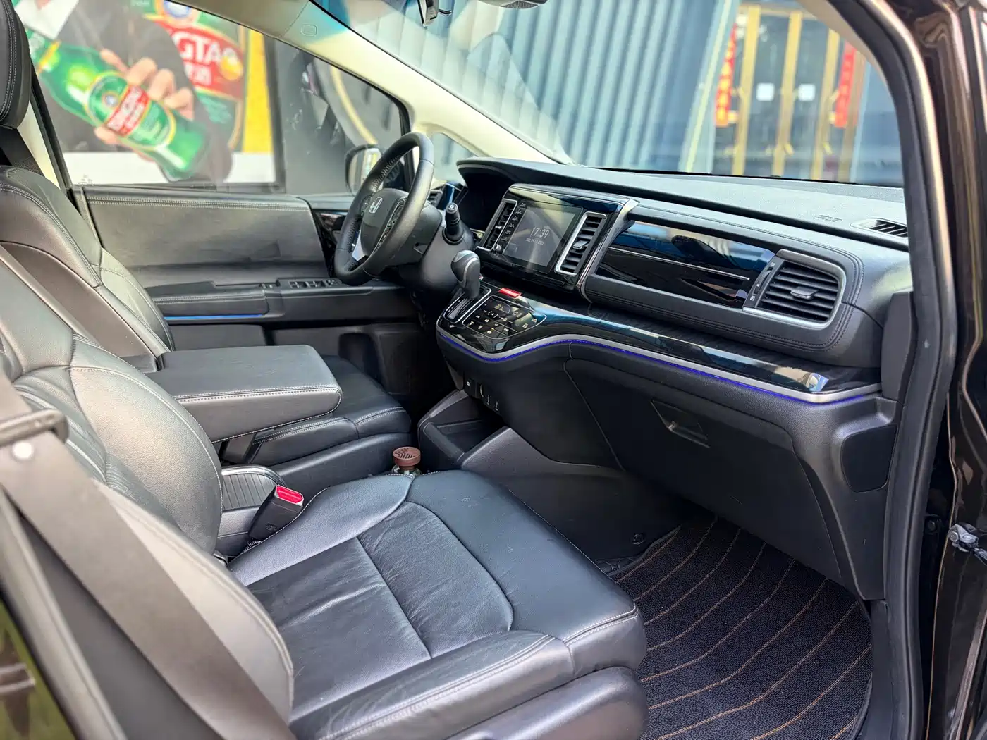 Honda Elysion 2019 2.0L Hybrid Supreme Edition фото 12