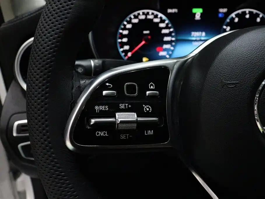 Mercedes-Benz C-Class 2019 C 260 L Sport фото 18