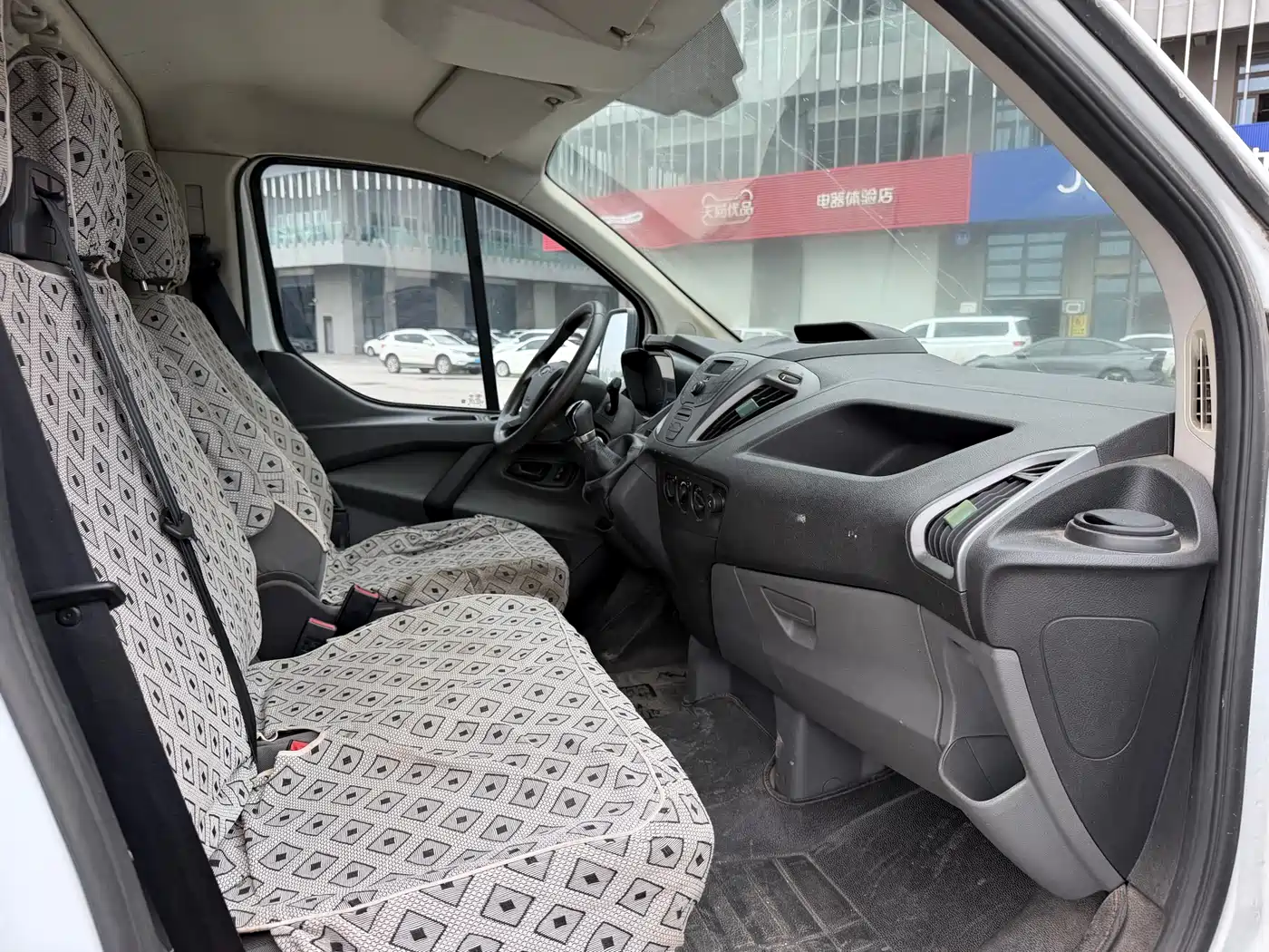 Ford Transit 2018 2017 2.0T Gasoline Van Short Wheelbase Low Roof China V