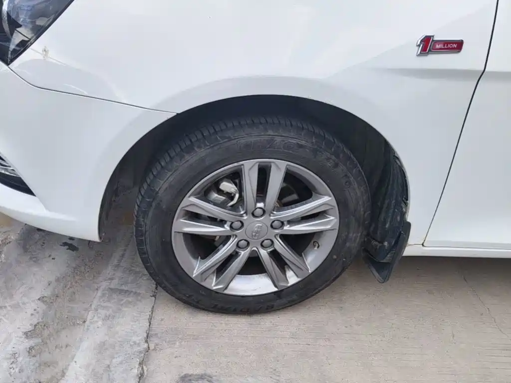 Photo 23 - Geely Emgrand