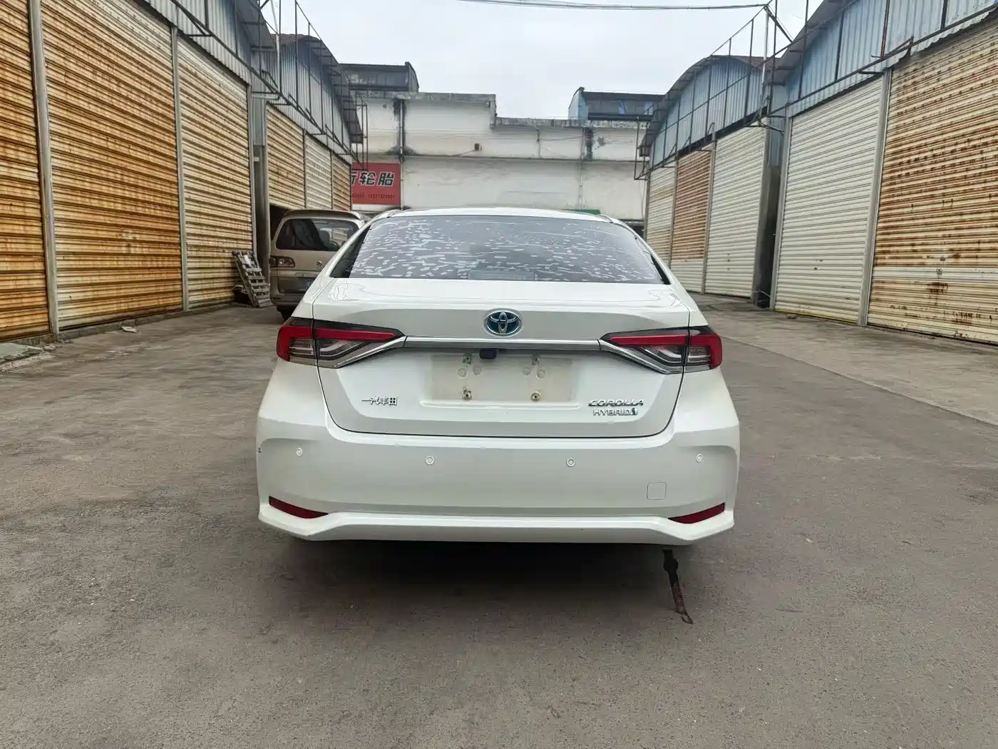 Toyota Corolla 2019 Hybrid 1.8L E-CVT GL-i Elite Edition фото 5