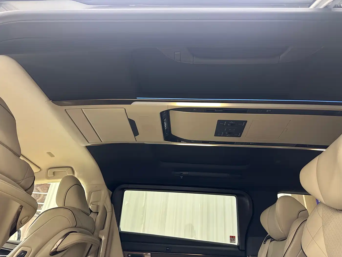 Toyota Alphard 2025 2024 Hybrid 2.5L Ultimate Enjoyment Edition