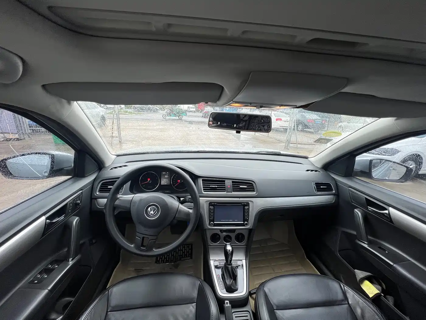 Volkswagen Lavida 2013 Facelift 1.4TSI DSG Comfort фото 6