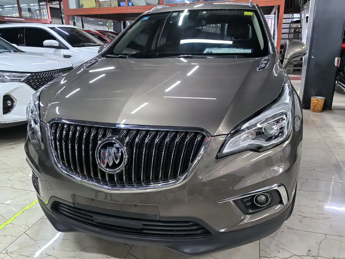 Фото 2 - Buick Envision Plus
