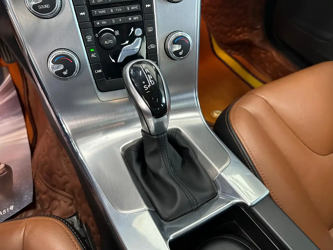 Фото 11 - Volvo S60