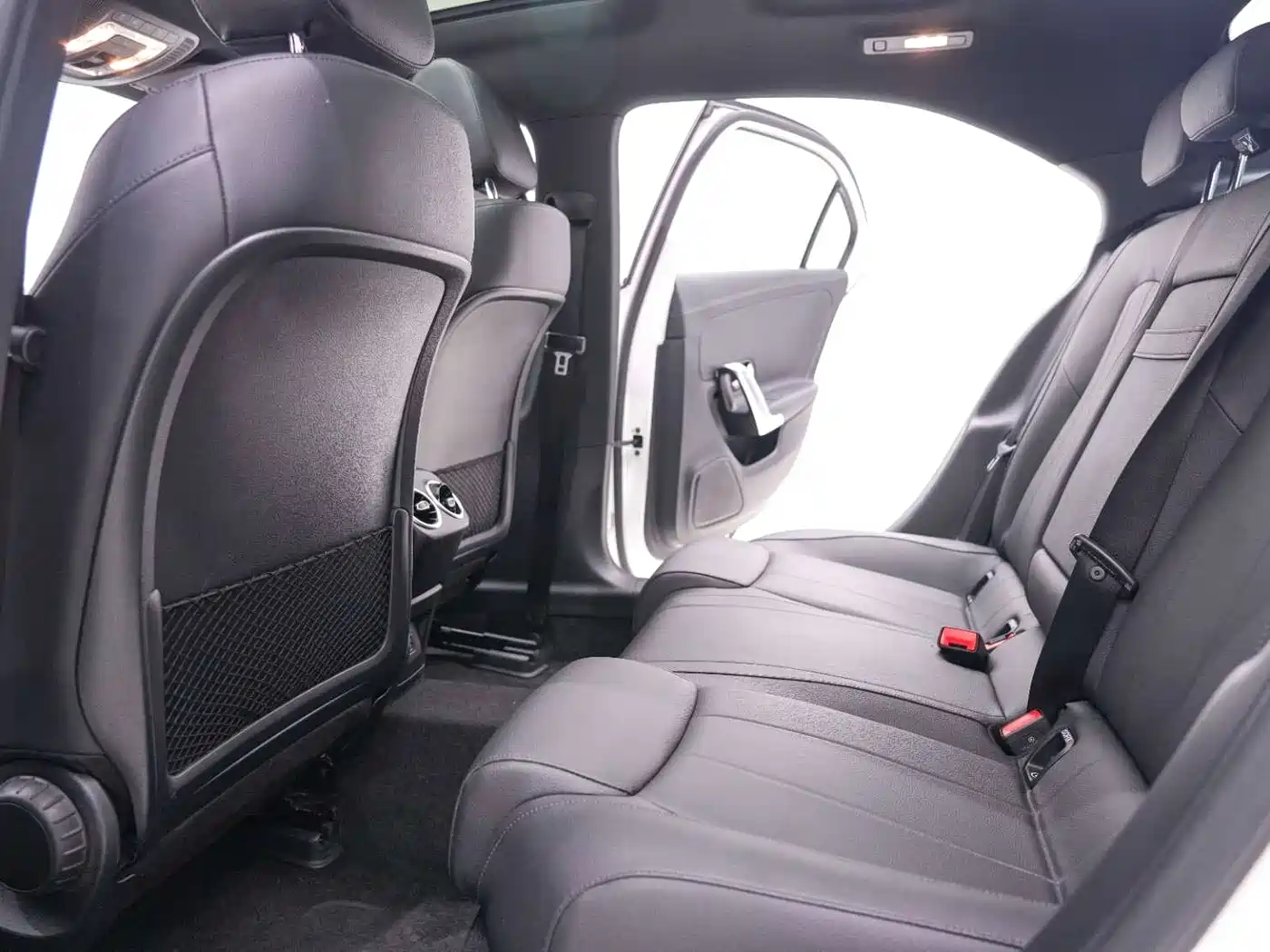 Mercedes-Benz A-Class 2022 Facelift A 200 L Sport Sedan Dynamic фото 22