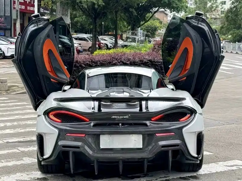 Photo 5 - McLaren 570