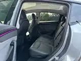 Фото 10 - Tesla Model Y