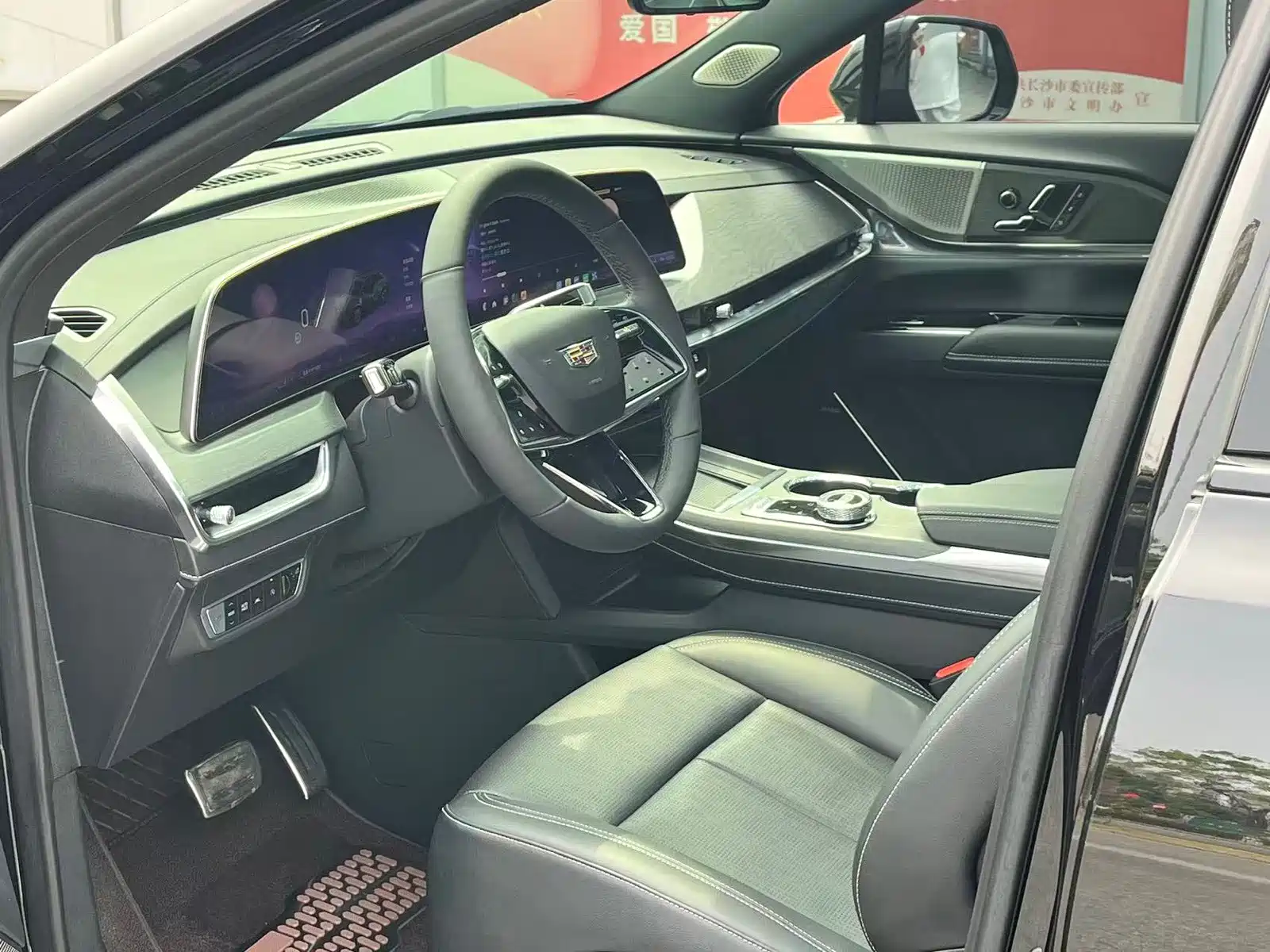 Фото 4 - Cadillac XT5