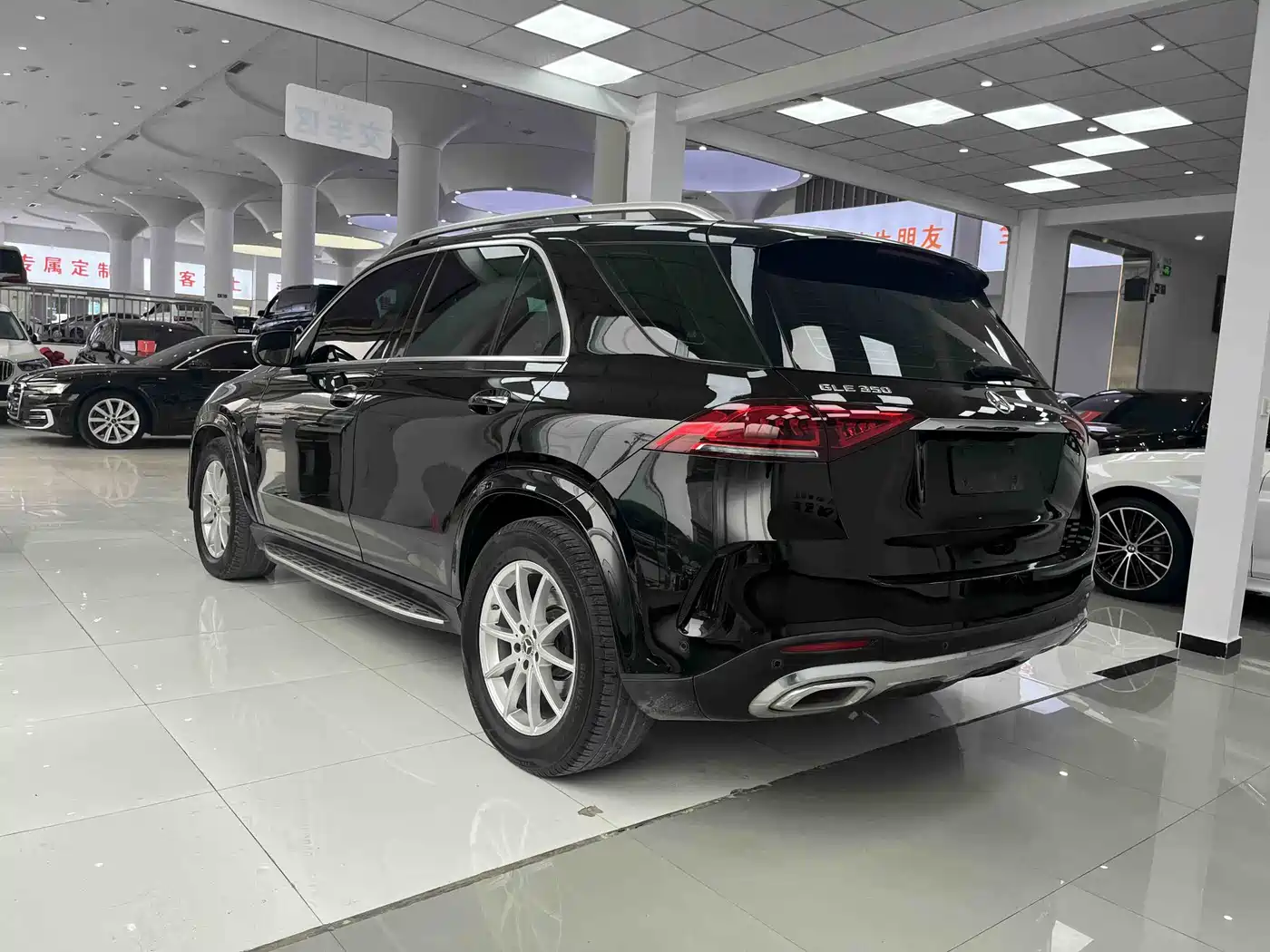 Mercedes-Benz GLE 2020 Facelift GLE 350 4MATIC Fashion фото 9