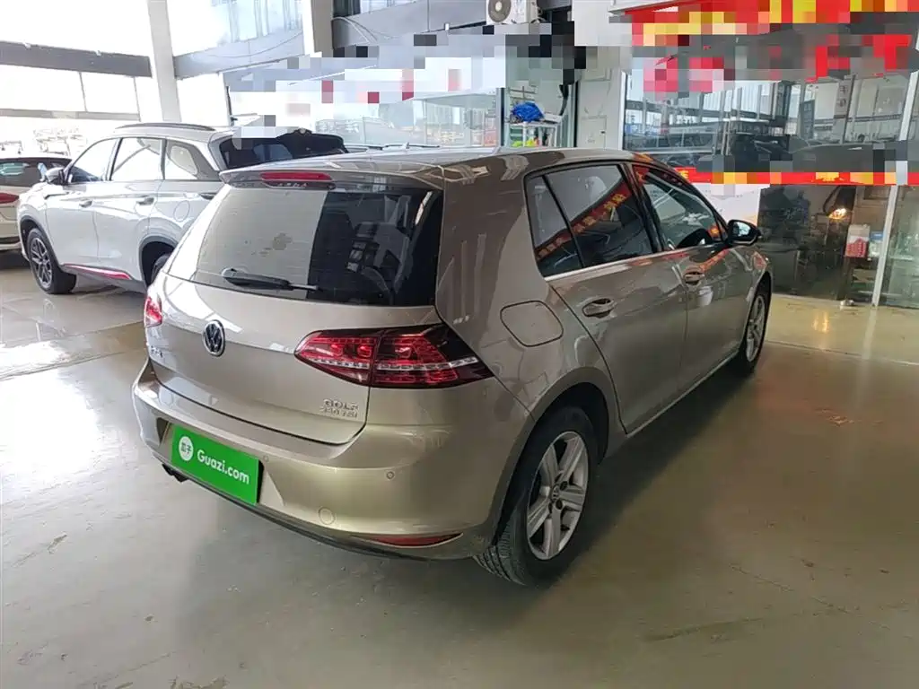 Volkswagen Golf 2017 230TSI Auto Comfort Millionth Anniversary Edition фото 7