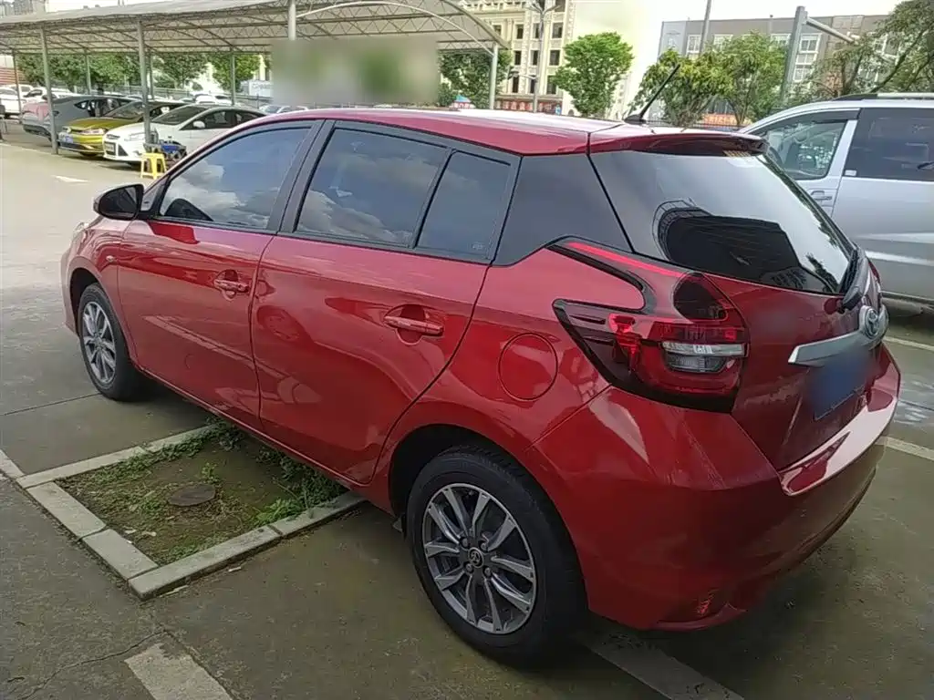 Toyota Vios FS 2021 1.5L CVT Fengchi Edition фото 5