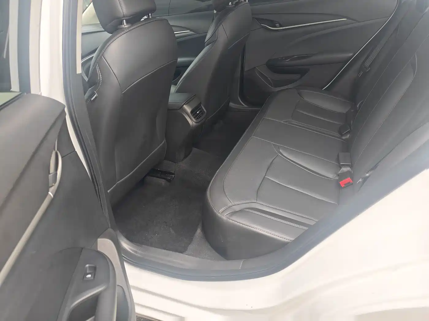 Photo 8 - Buick Excelle