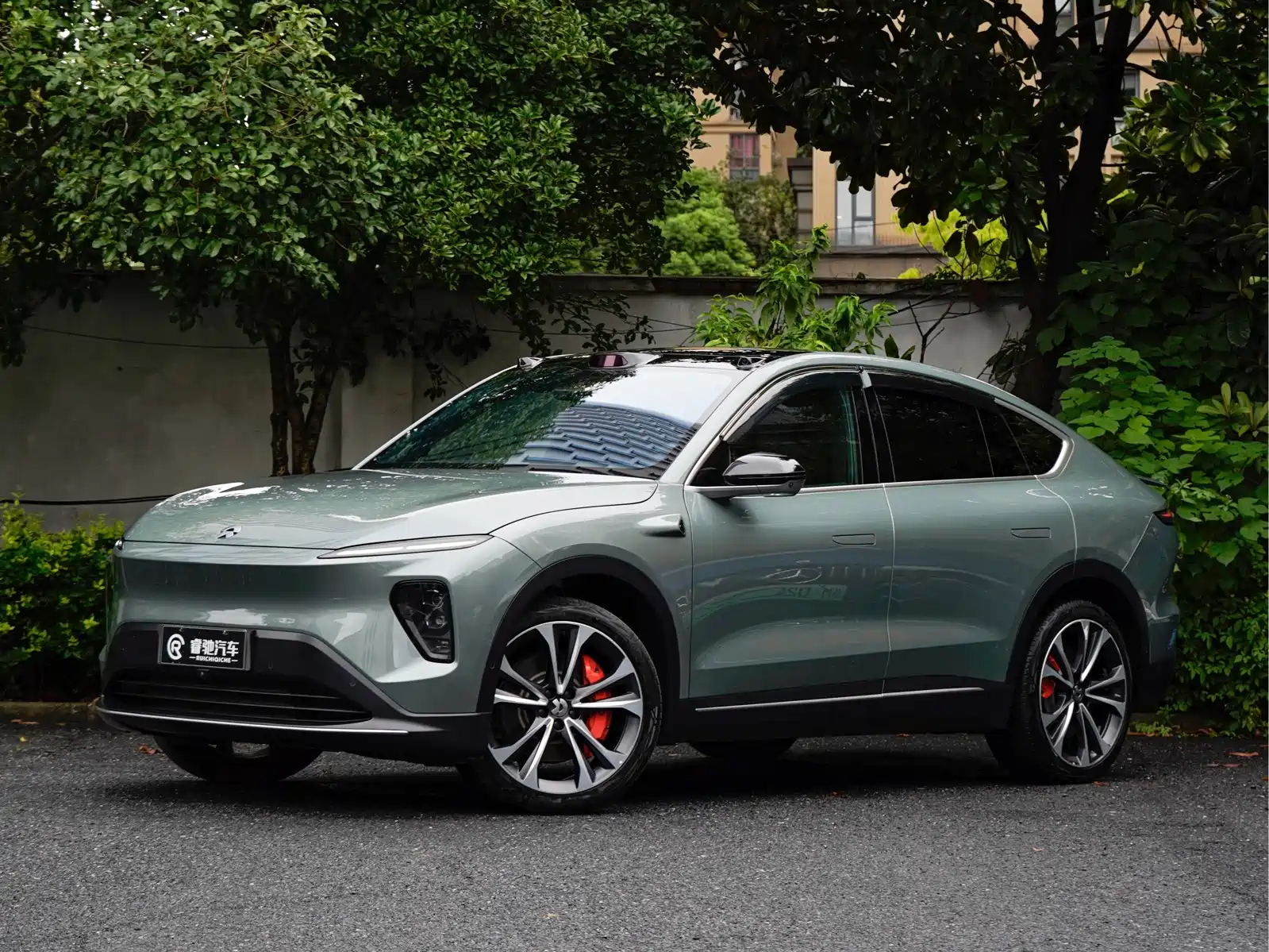Фото 1 - NIO EC7