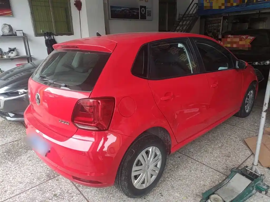 Volkswagen Polo 2016 1.4L Automatic Trend фото 7