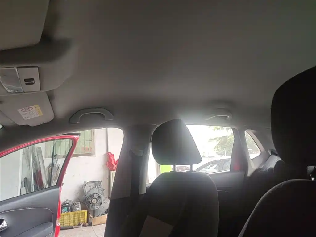 Volkswagen Polo 2016 1.4L Automatic Trend фото 18