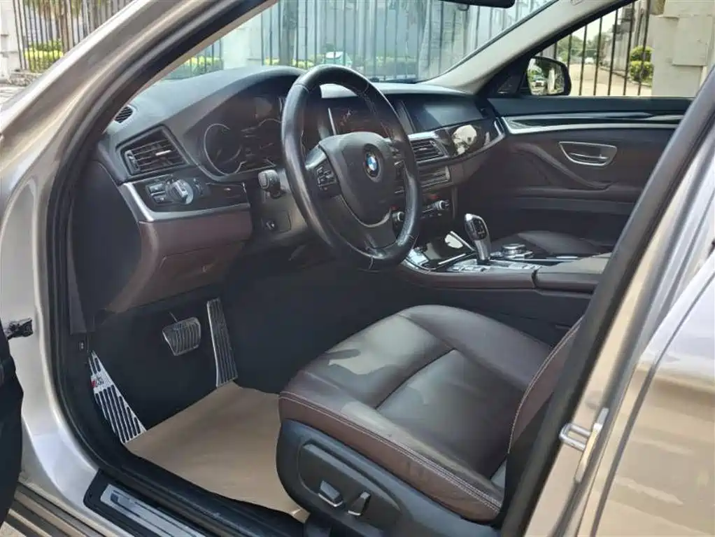 BMW 5 Series 2017 525Li Luxury Design Package фото 7