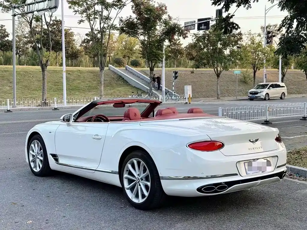 Фото 4 - Bentley Continental