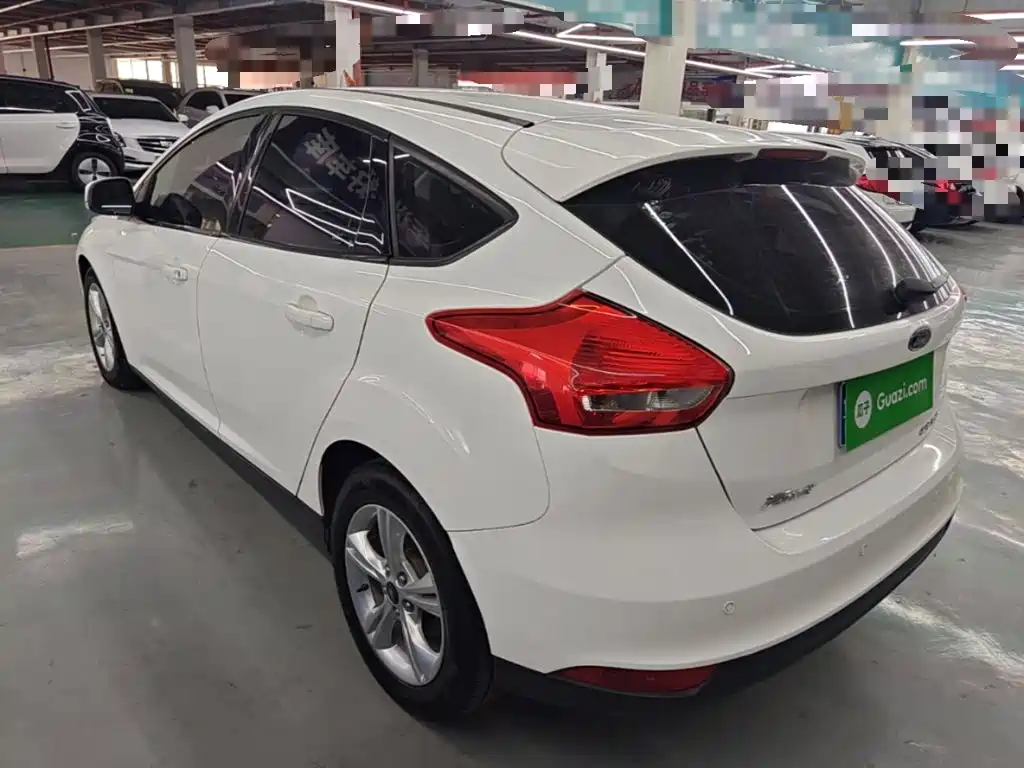 Фото 5 - Ford Focus
