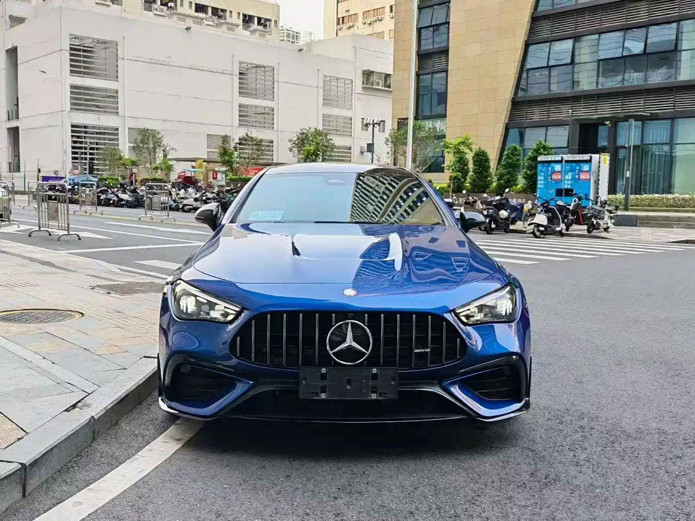 Mercedes-Benz Mercedes-AMG CLE 2024 AMG CLE 53 4MATIC+ Coupe фото 2
