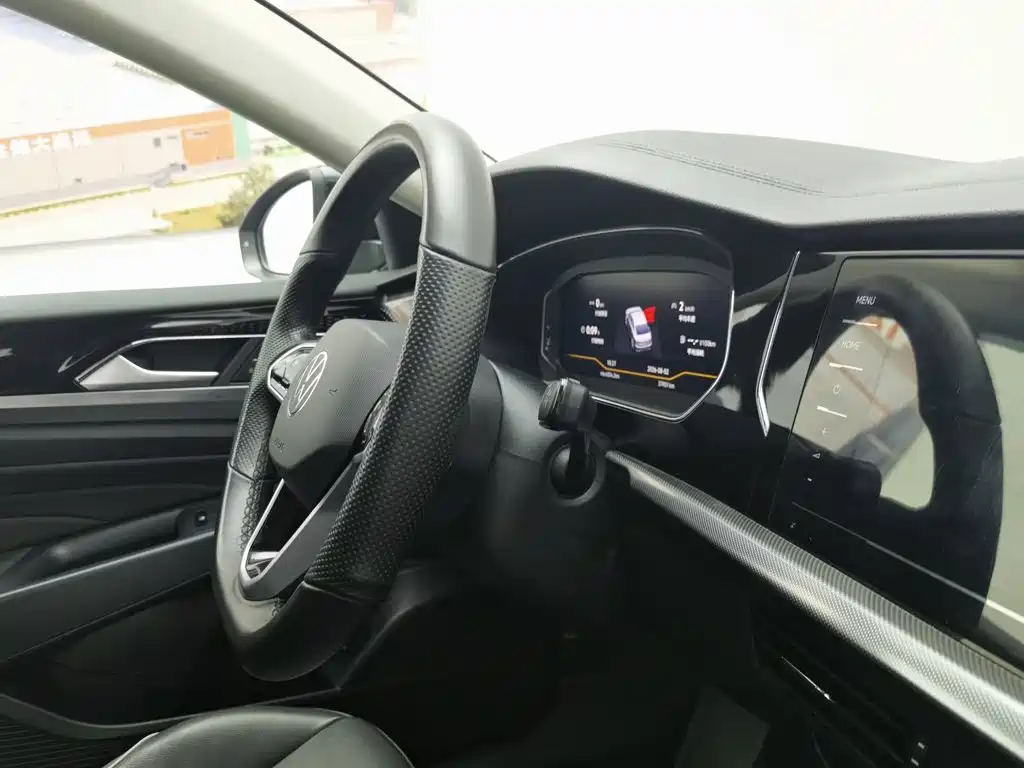 Photo 22 - Volkswagen Passat