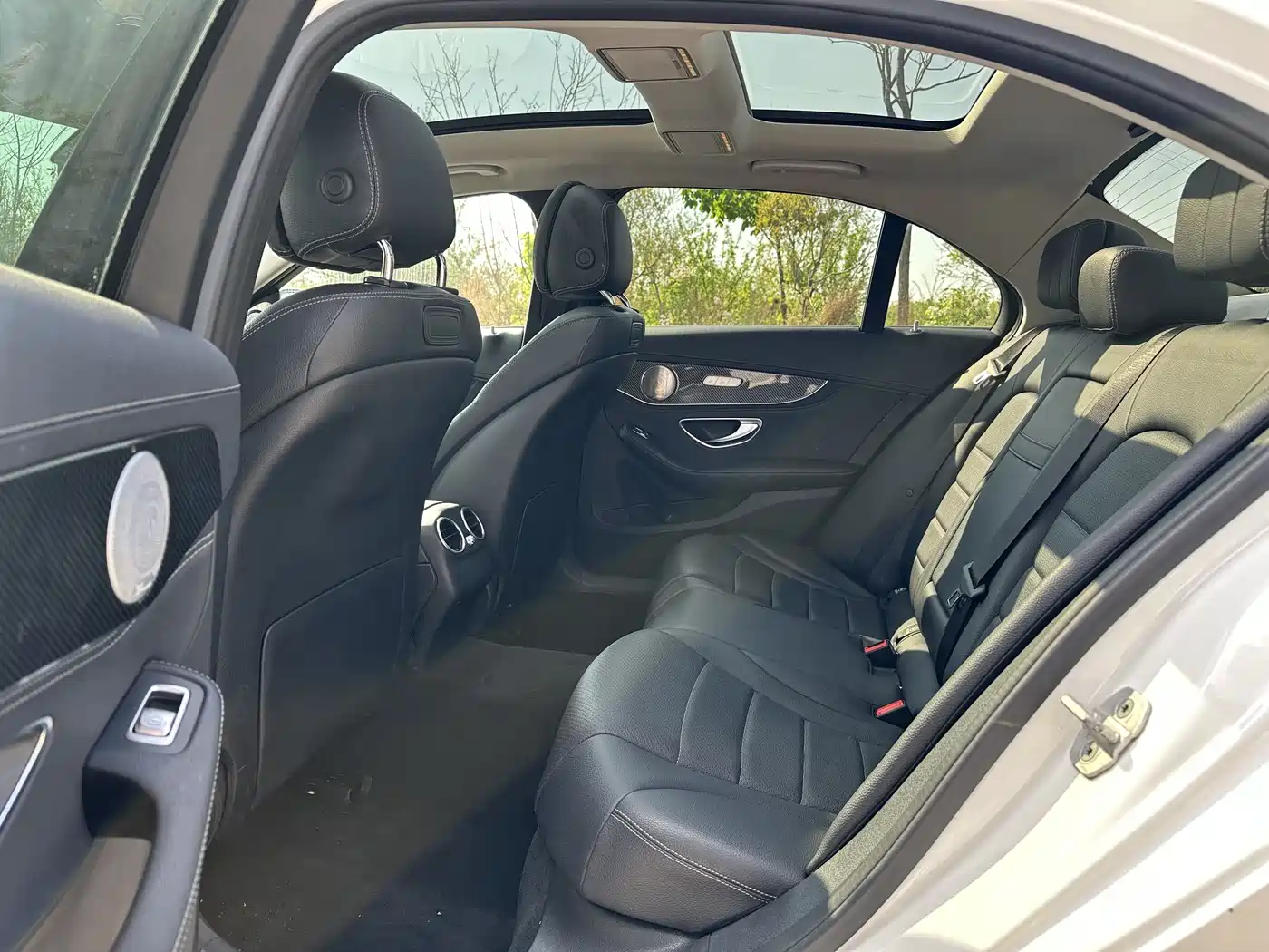 Mercedes-Benz C-Class 2015 Facelift C 200 L Sport фото 8