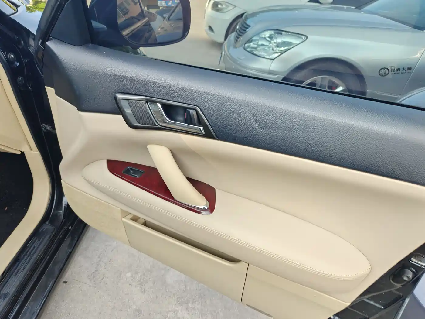 Toyota Reiz 2008 2.5S Special Navigation Edition фото 38