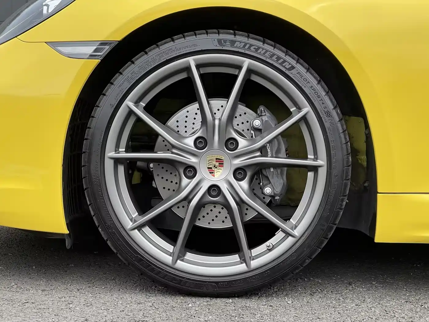 Porsche 718 фото 7