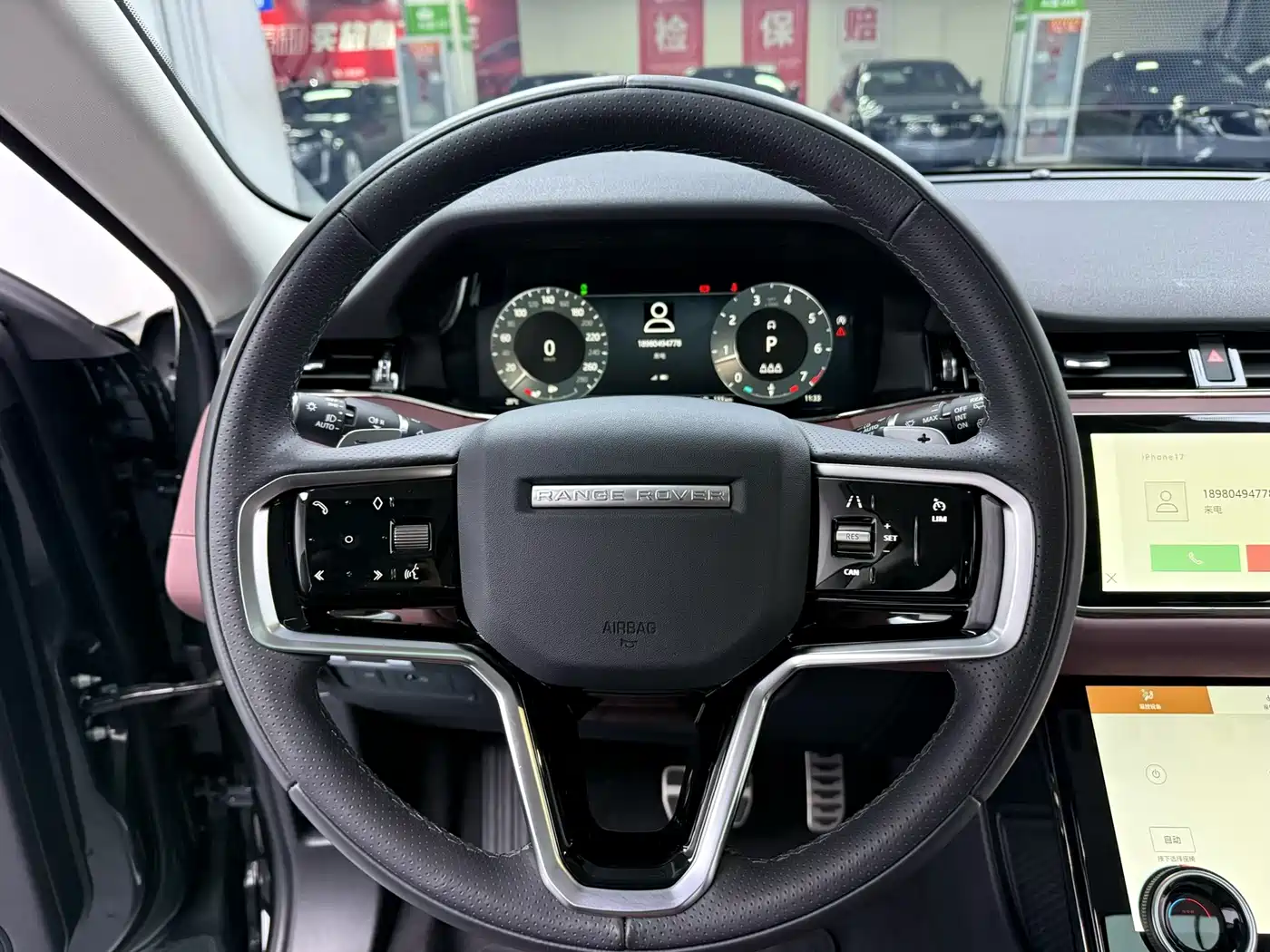 Land Rover Range Rover Evoque 2023 Range Rover Evoque L 249PS Luxury Edition фото 4