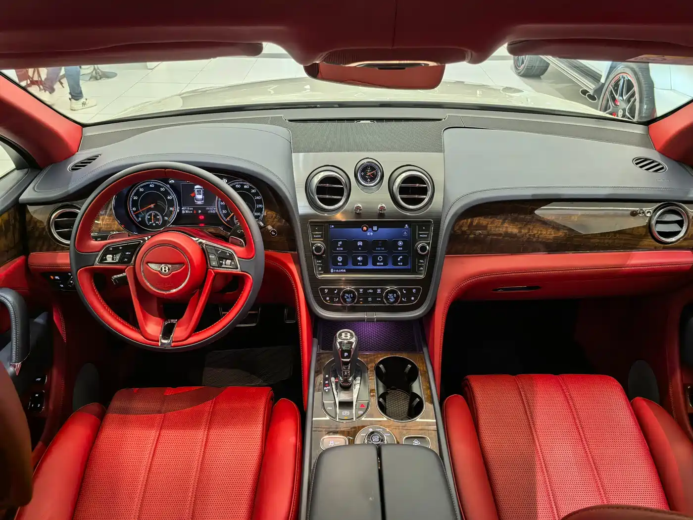 Bentley Bentayga 2021 4.0T V8 фото 12