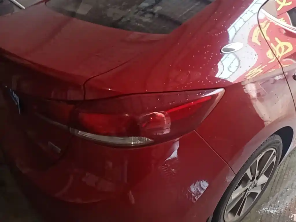Hyundai Elantra 2016 Model 1.6L Automatic Smart Elite фото 8