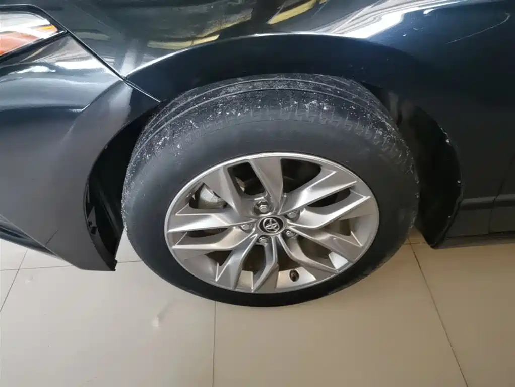Toyota Avalon 2022 2.0L Luxury Edition фото 23