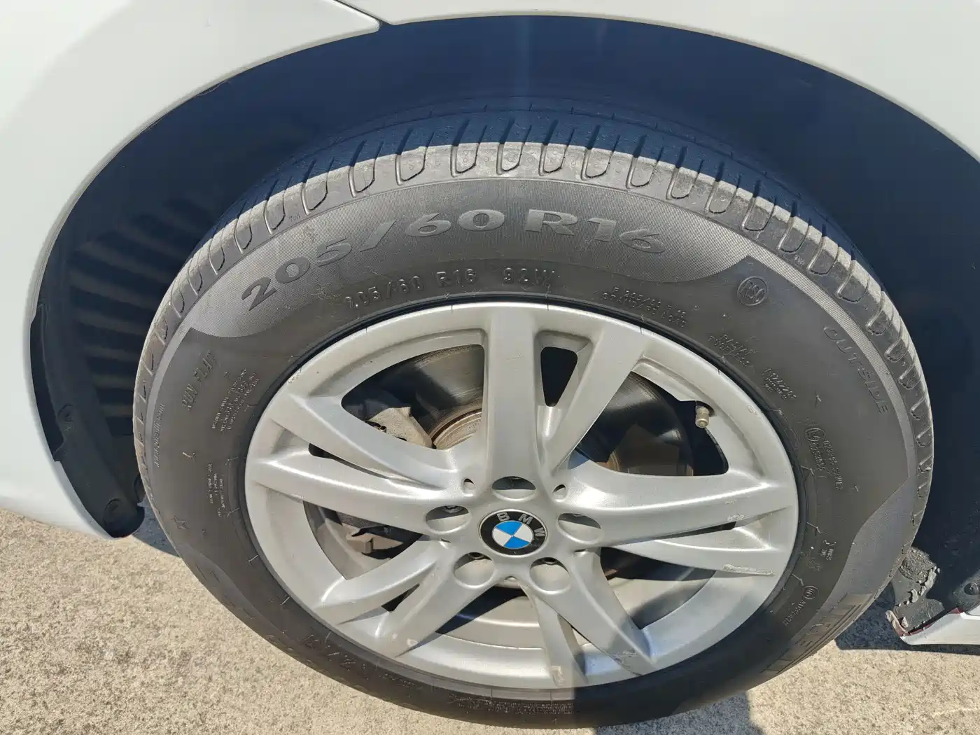 BMW 2 Series Touring 2016 2016 218i Leading