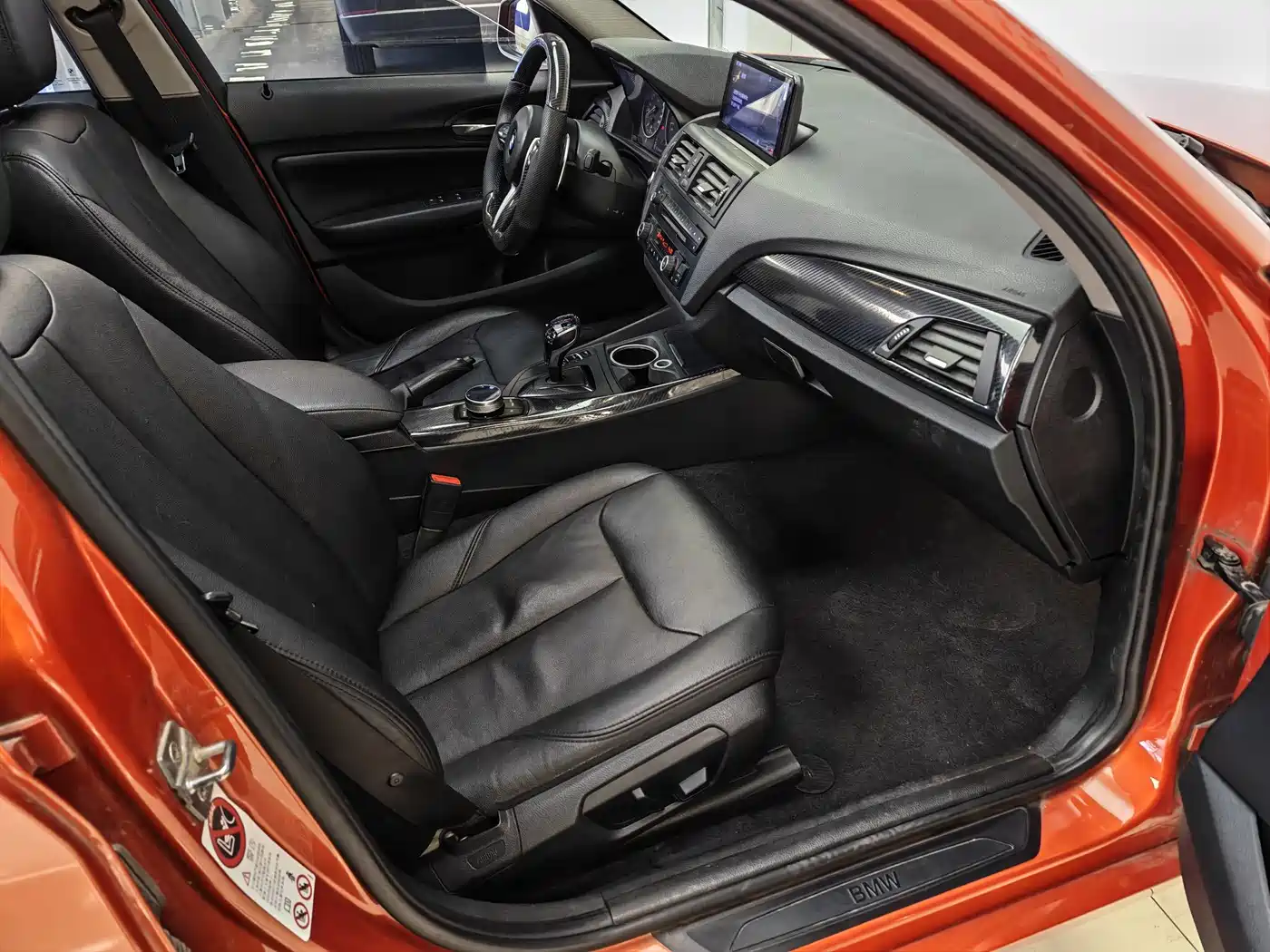 BMW 1 Series (Import) 2013 Facelift 118i Leading Model фото 9