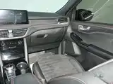 Фото 8 - Ford Escape