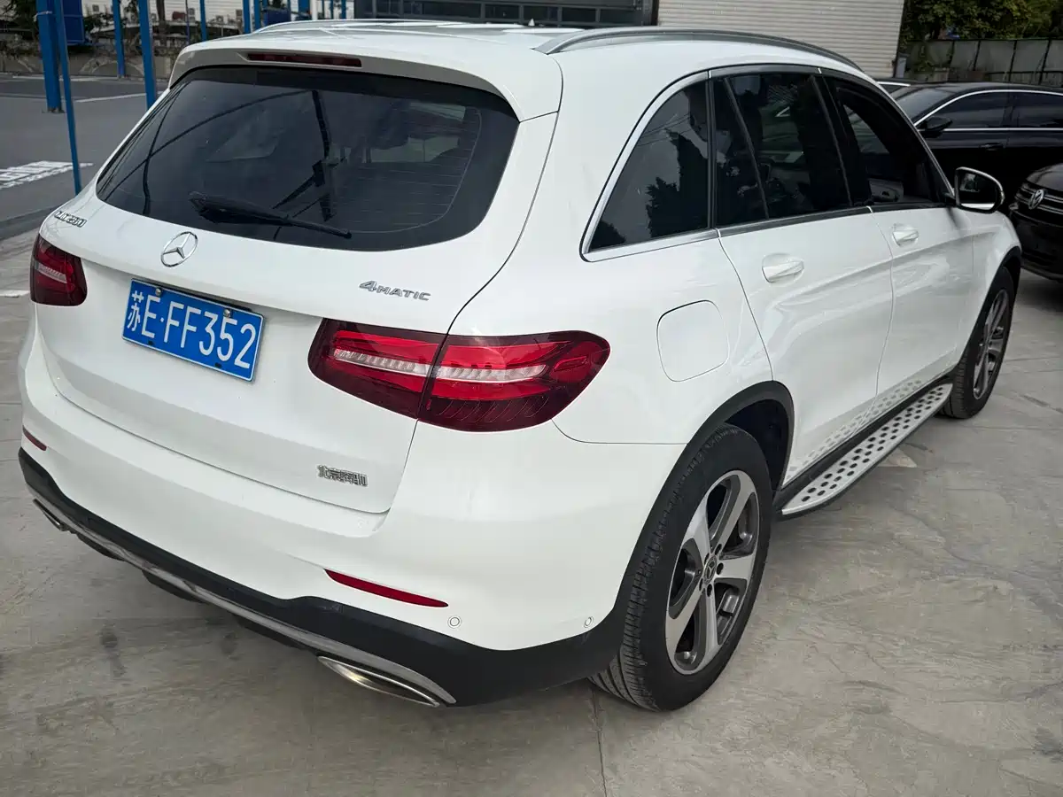 Mercedes-Benz GLC 2017 GLC 260 4MATIC Luxury фото 6