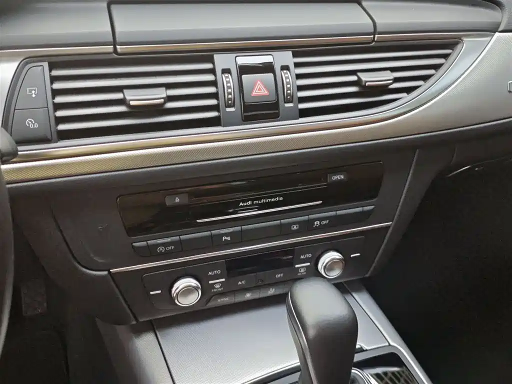 Audi A6L 2017 45 TFSI quattro Sport фото 10