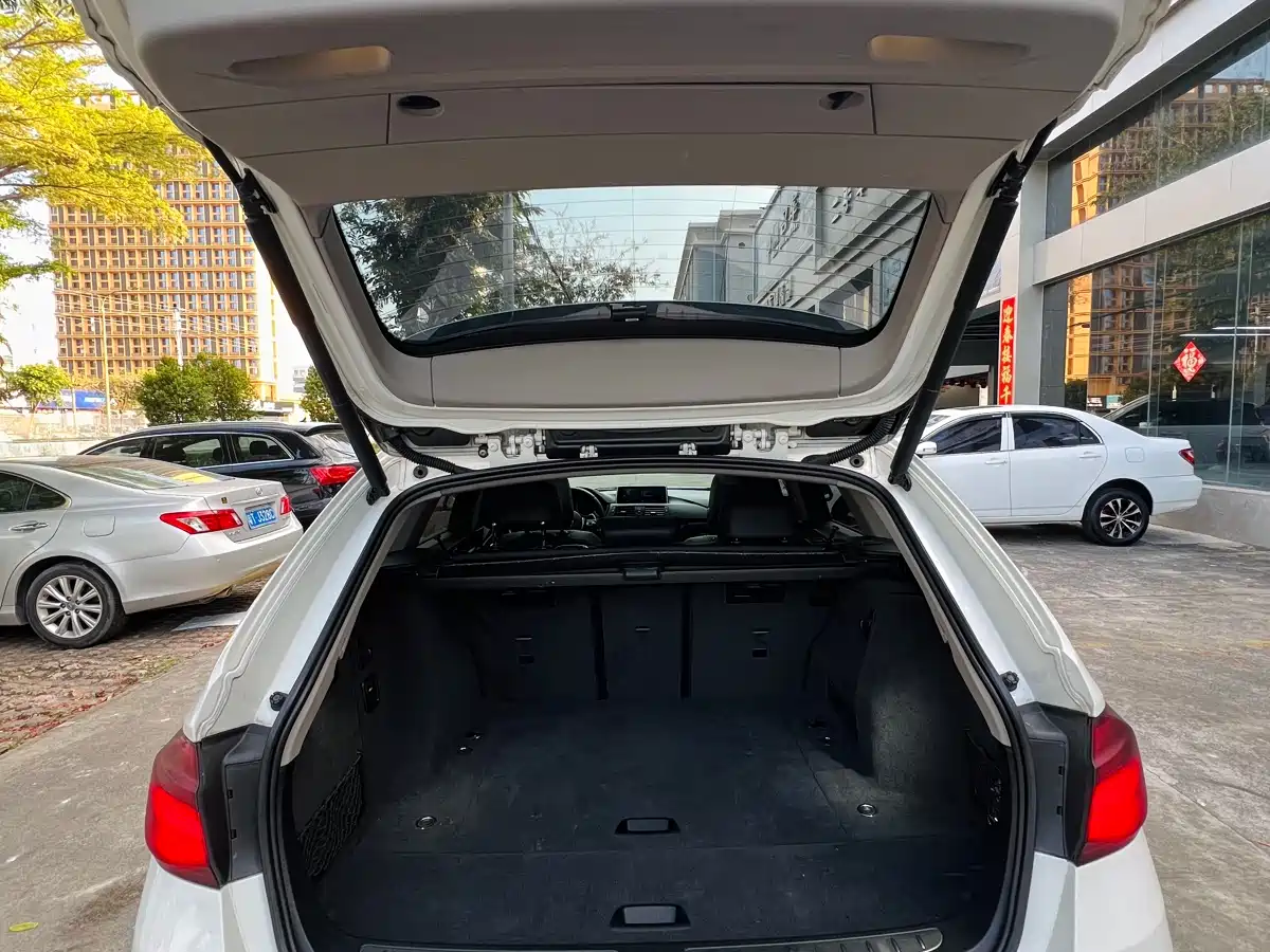 BMW 3 Series (Import) 2016 320i Fashion Wagon фото 12