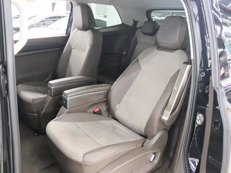 Volkswagen Viloran 2024 330TSI Business Edition фото 12