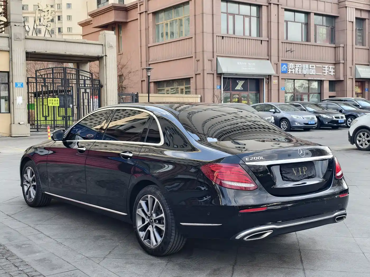 Mercedes-Benz E-Class 2018 Facelift E 200 L 4MATIC фото 6