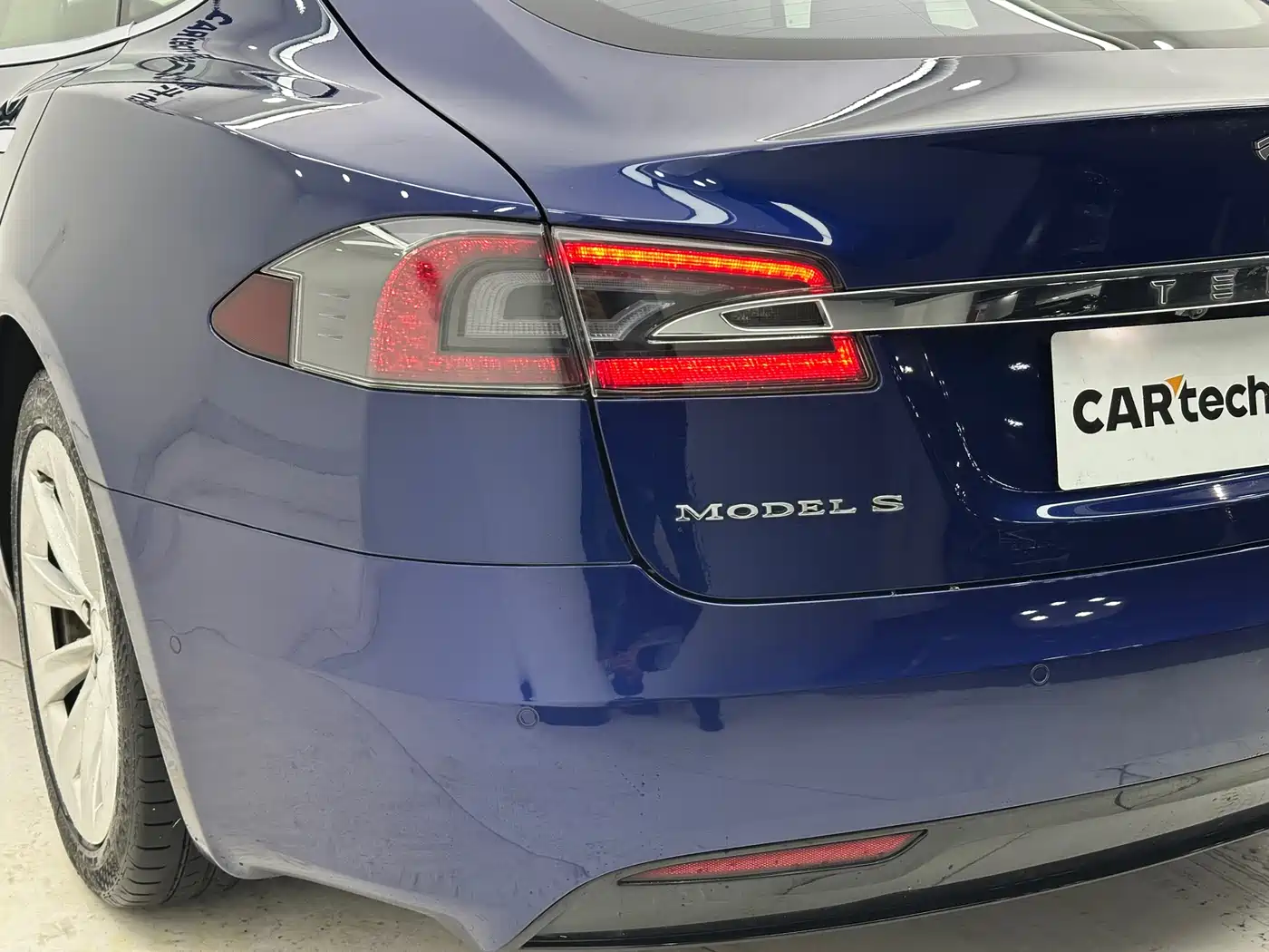 TESLA MODEL S