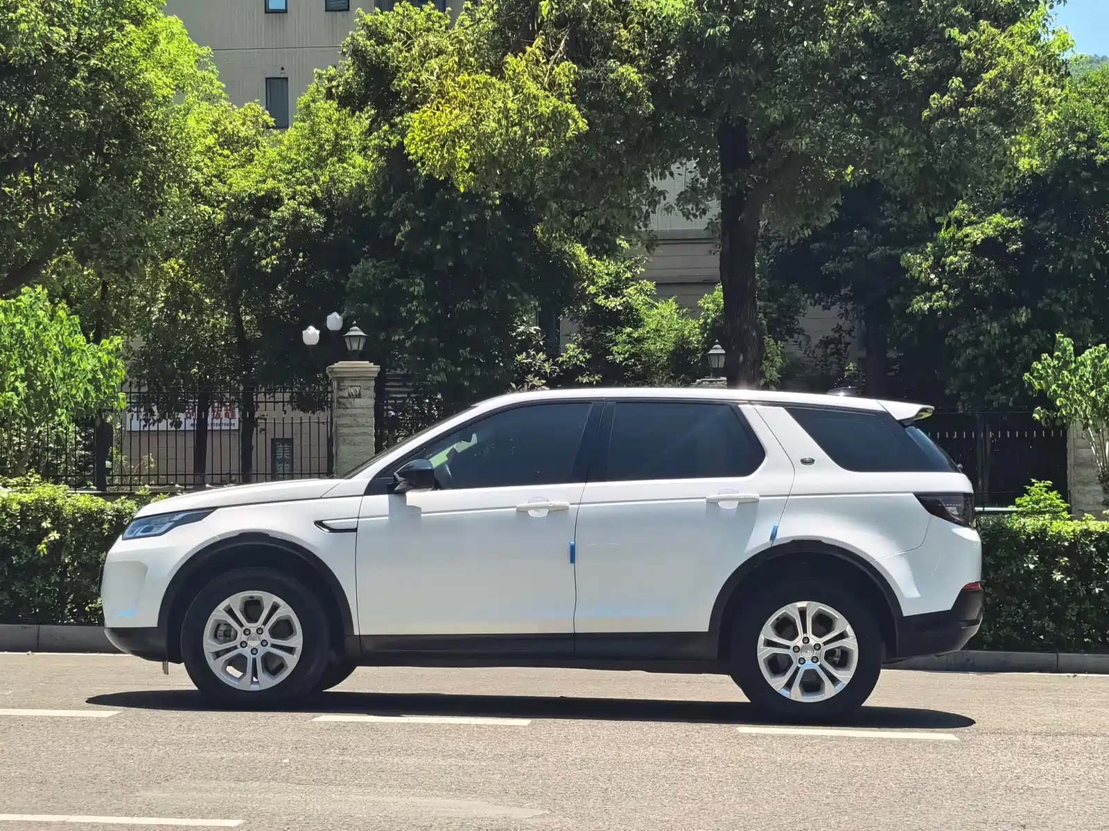Фото 12 - Land Rover Discovery Sport