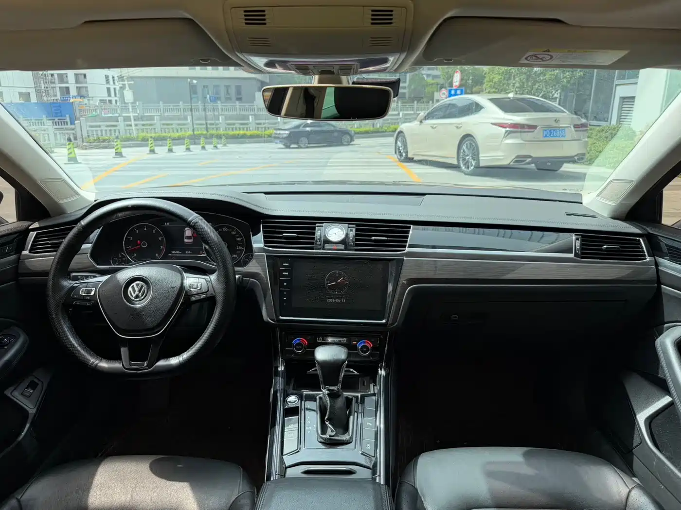 Volkswagen Phideon 2018 Facelift 380TSI FWD Business фото 7