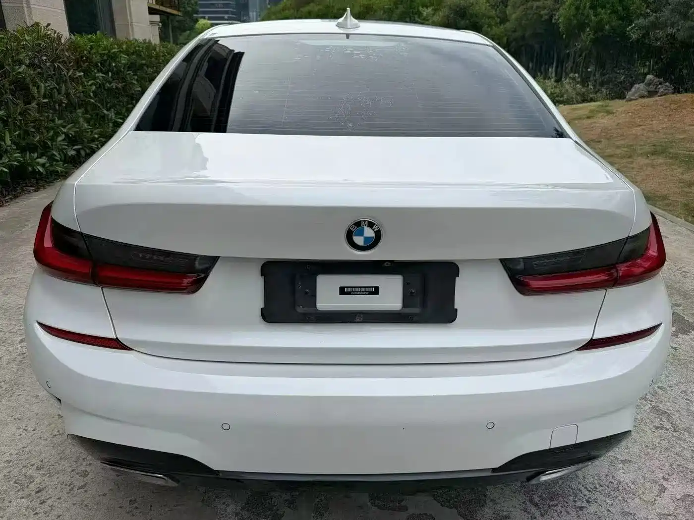 BMW 3 Series 2021 320Li M Sport Package фото 9